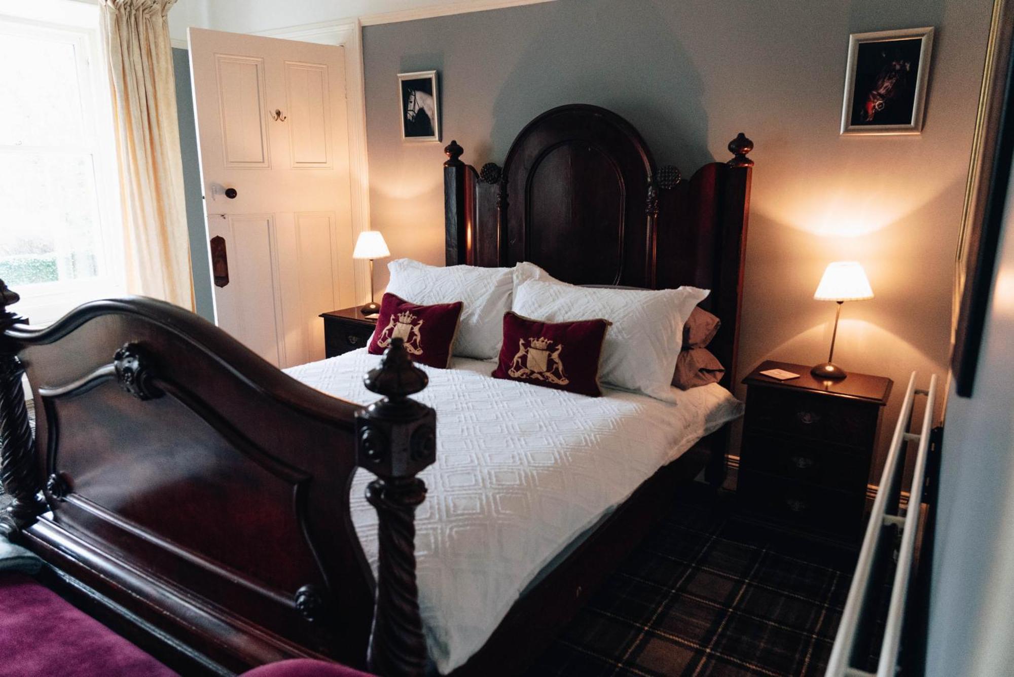 Luxury Accommodation In County Antrim With Riverside Hot Tub Kells Kültér fotó