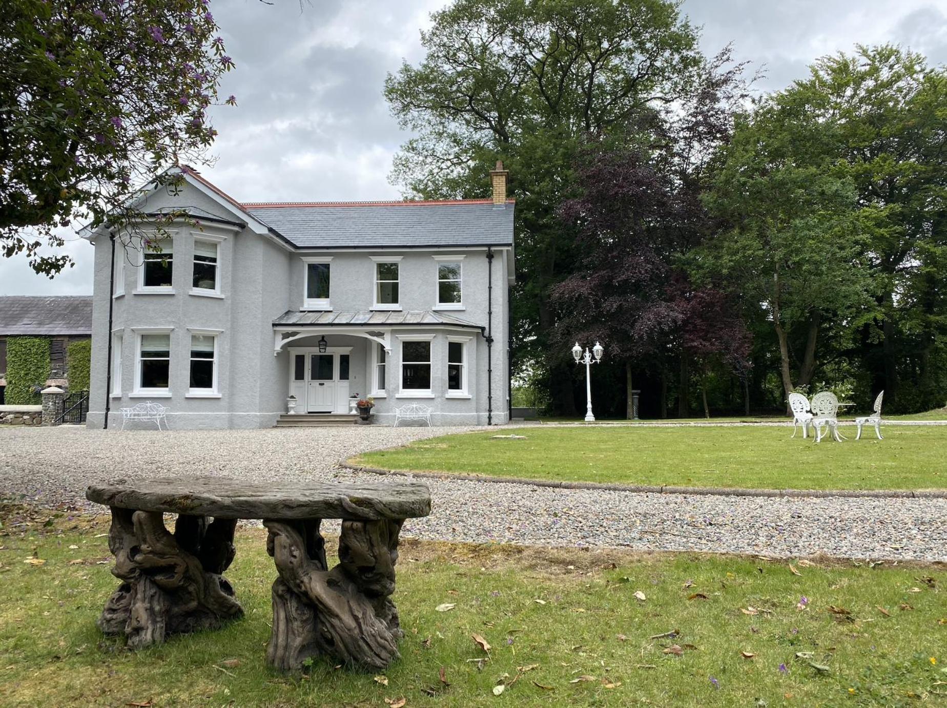 Luxury Accommodation In County Antrim With Riverside Hot Tub Kells Kültér fotó