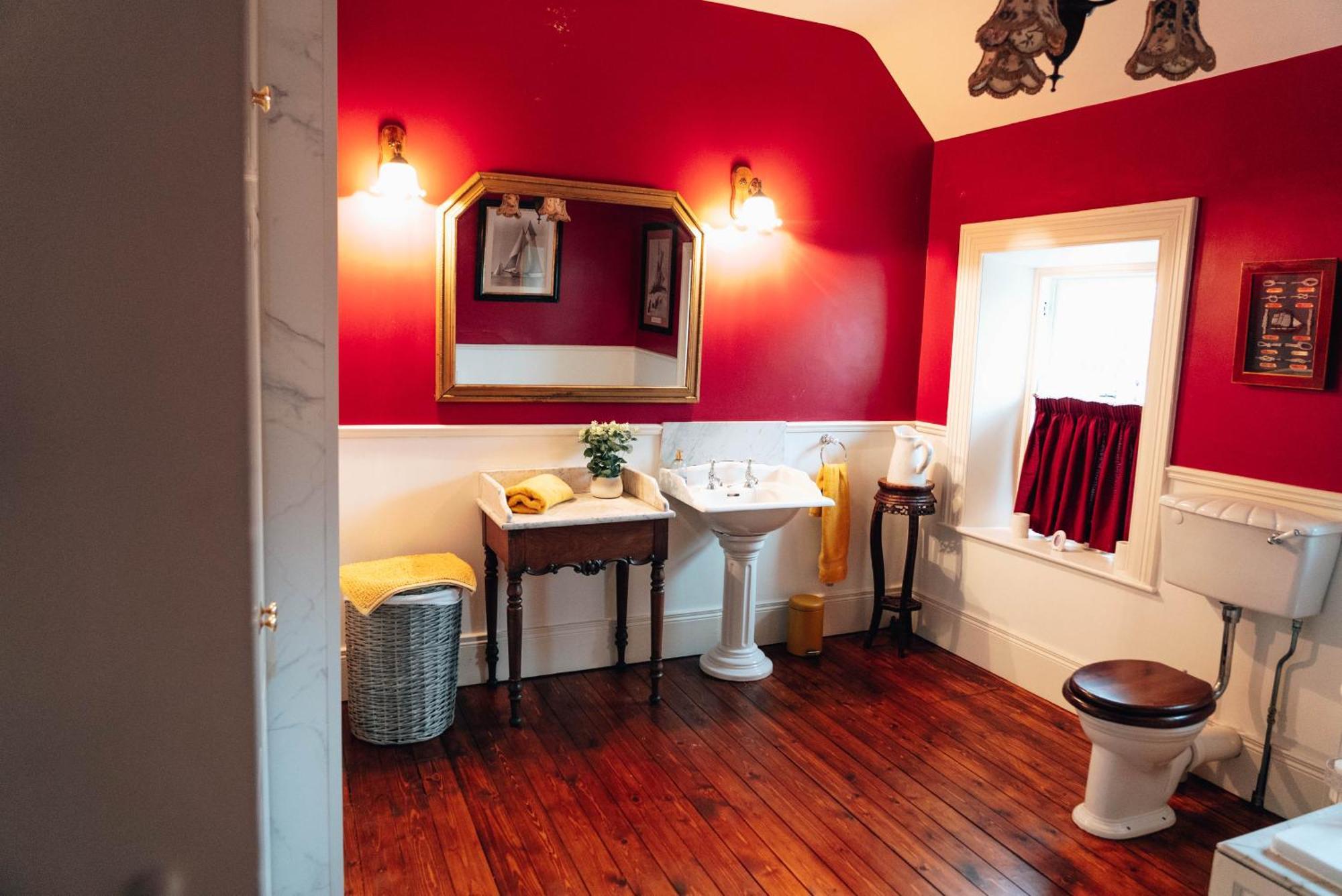 Luxury Accommodation In County Antrim With Riverside Hot Tub Kells Kültér fotó
