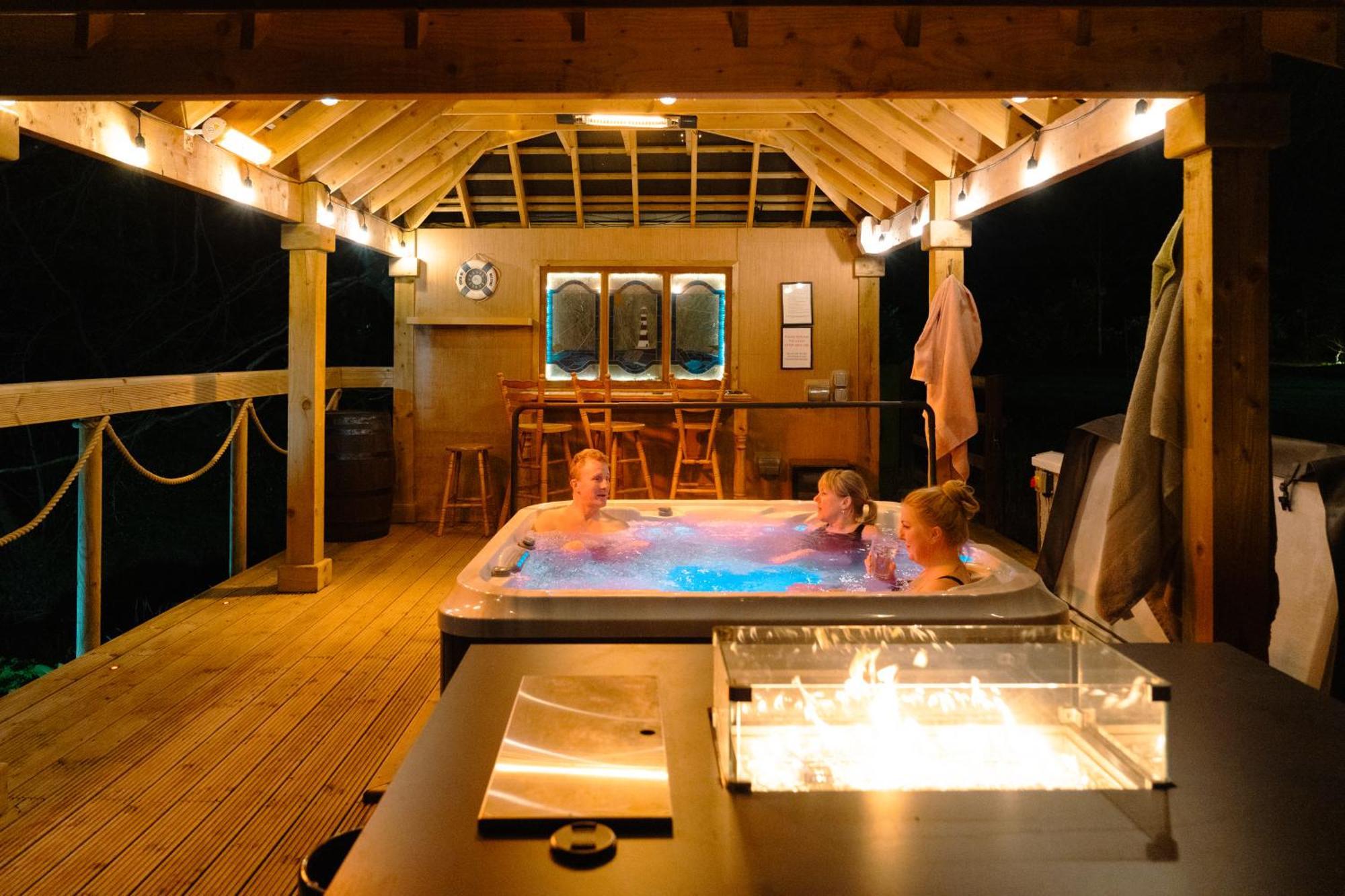 Luxury Accommodation In County Antrim With Riverside Hot Tub Kells Kültér fotó