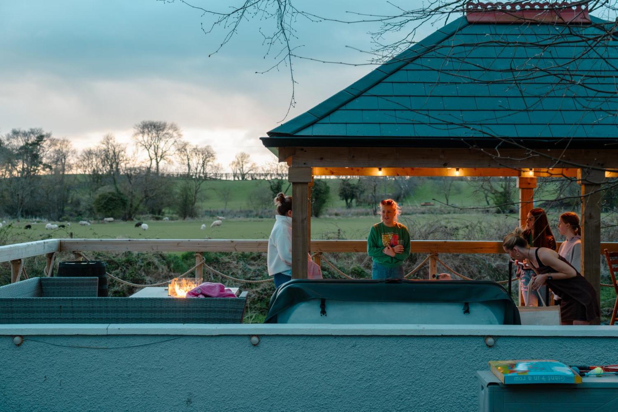 Luxury Accommodation In County Antrim With Riverside Hot Tub Kells Kültér fotó