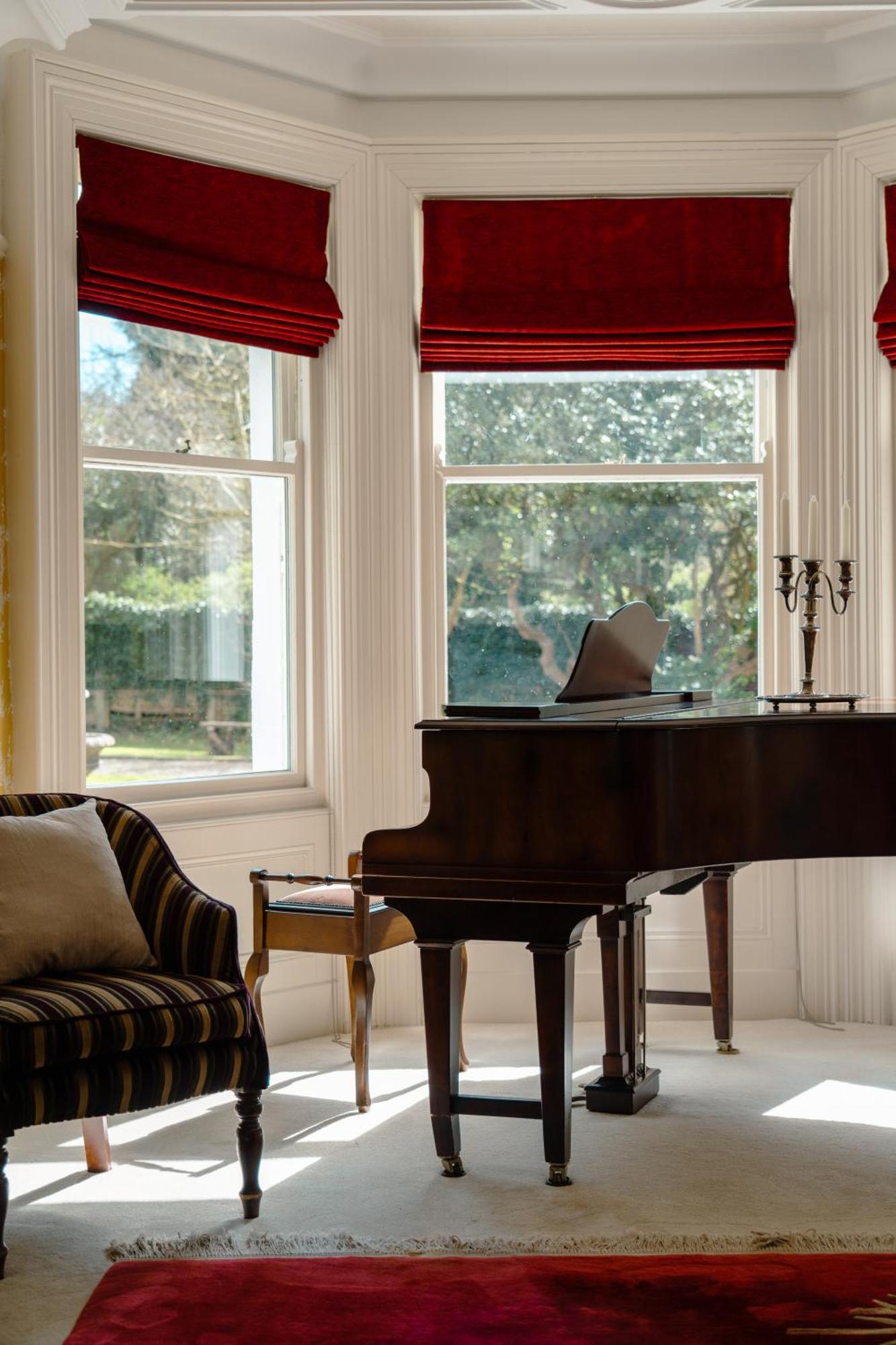 Luxury Accommodation In County Antrim With Riverside Hot Tub Kells Kültér fotó